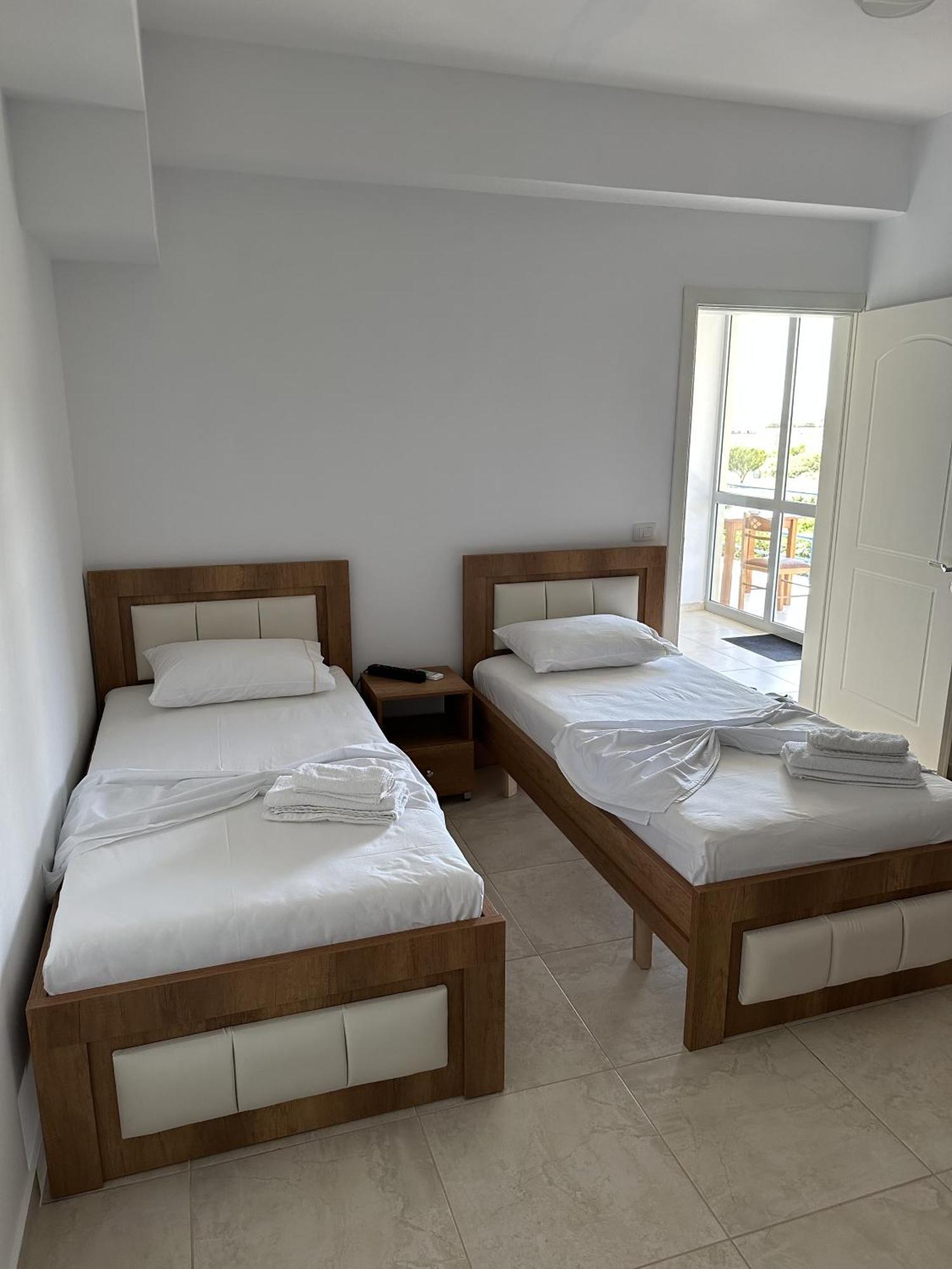 River Bridge Private Room Gjirokastër Exterior foto